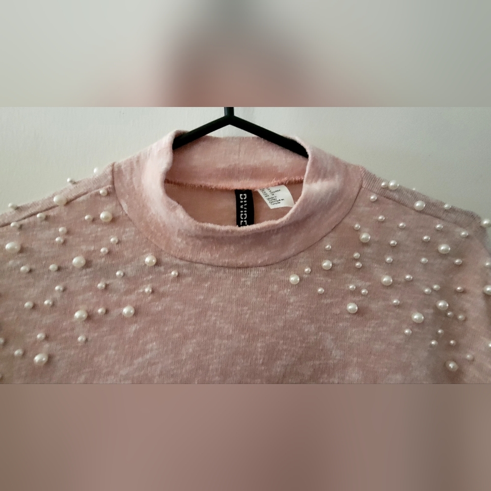 H&M Pink Pearl Beaded Sweater Size M Mock Neck Soft Knit Pullover - Picture 4 of 7